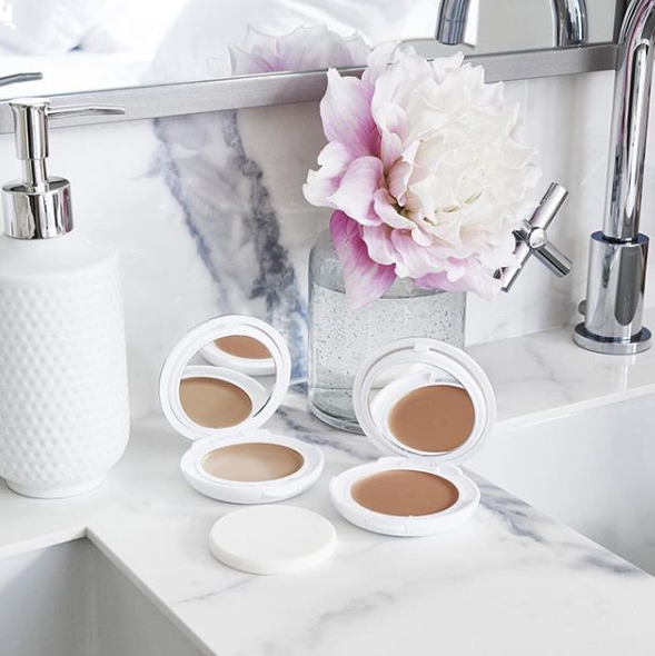 Avene Mineral High Protection Tinted Compact SPF 50. 0.3OZ